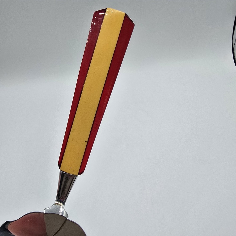 Vintage Red and Yellow Bakelite Handled Cake‎ Pie Server Spatula German Germany - Picture 10 of 12